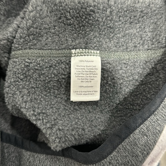 Vineyard Vines Vest Boys Size Medium (12-14) - Picture 4 of 4